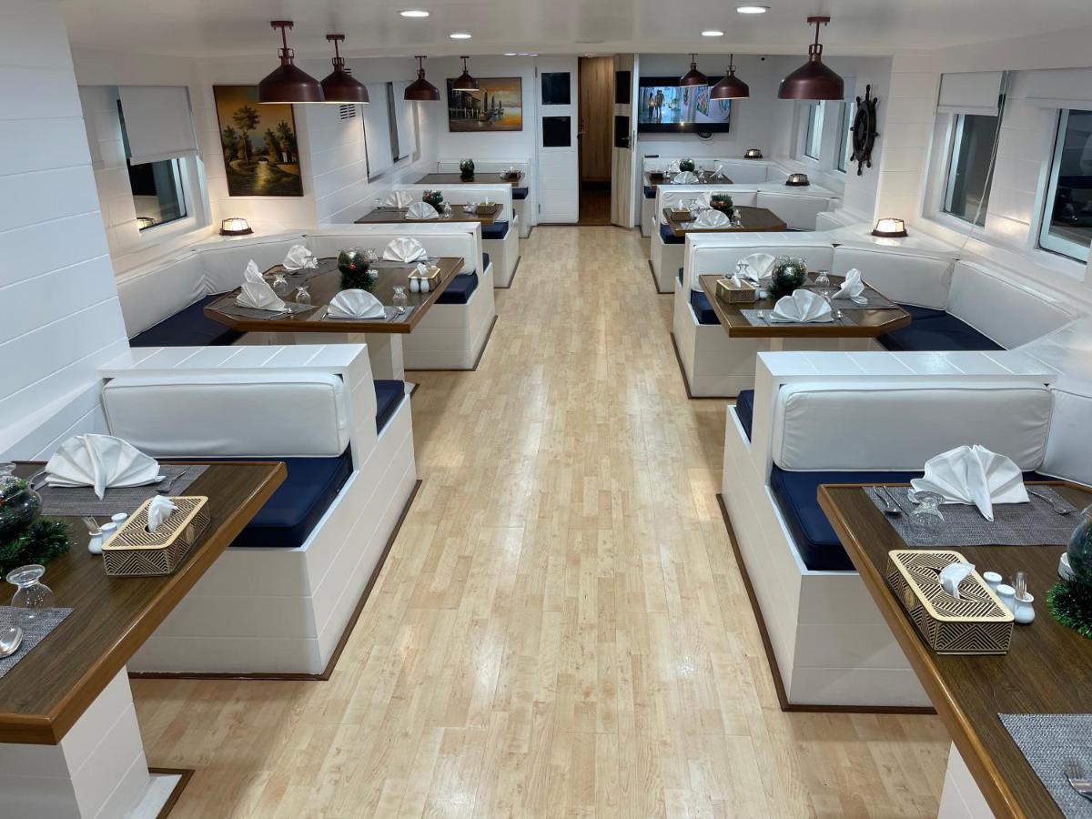 Fleet Club Mahrousa الإسكندرية المظهر الخارجي الصورة The interior of the restaurant