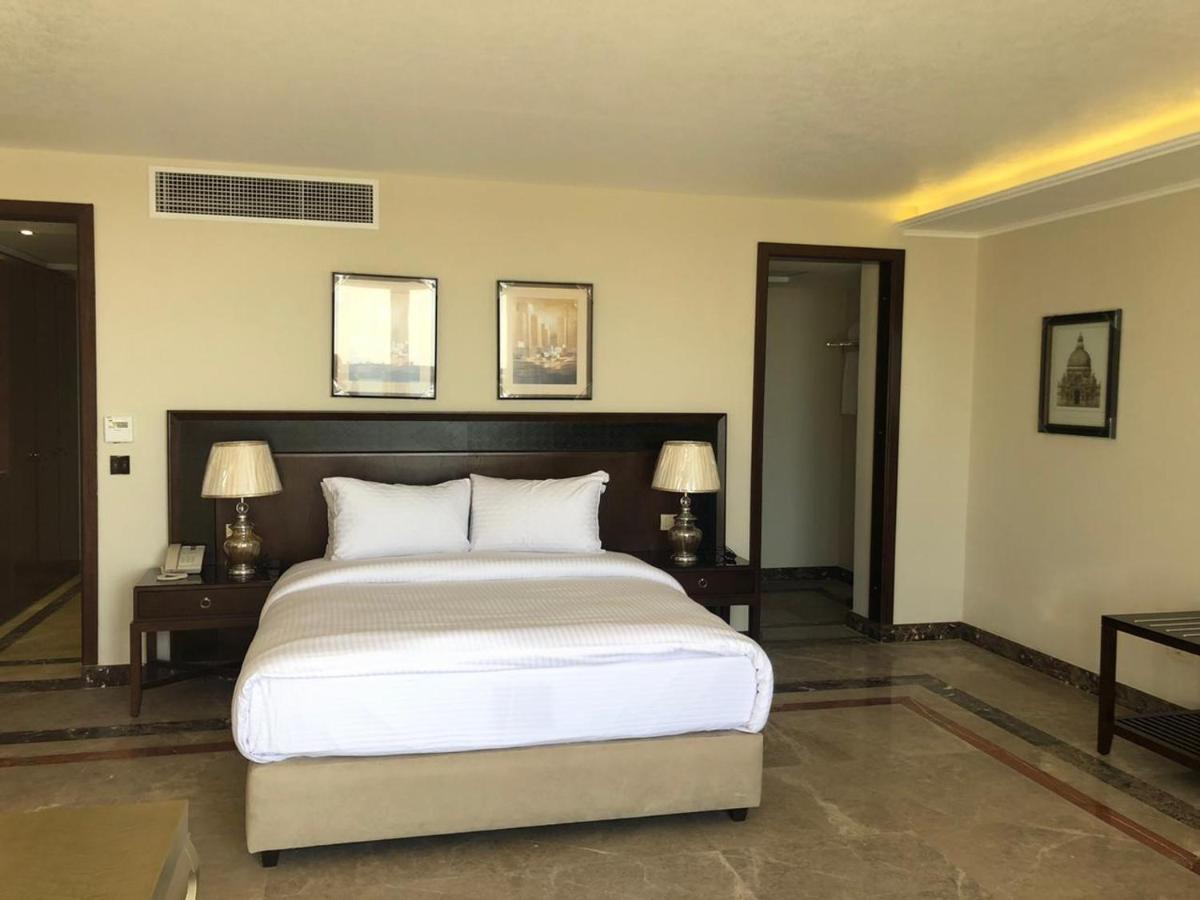Fleet Club Mahrousa الإسكندرية المظهر الخارجي الصورة A bedroom at the hotel