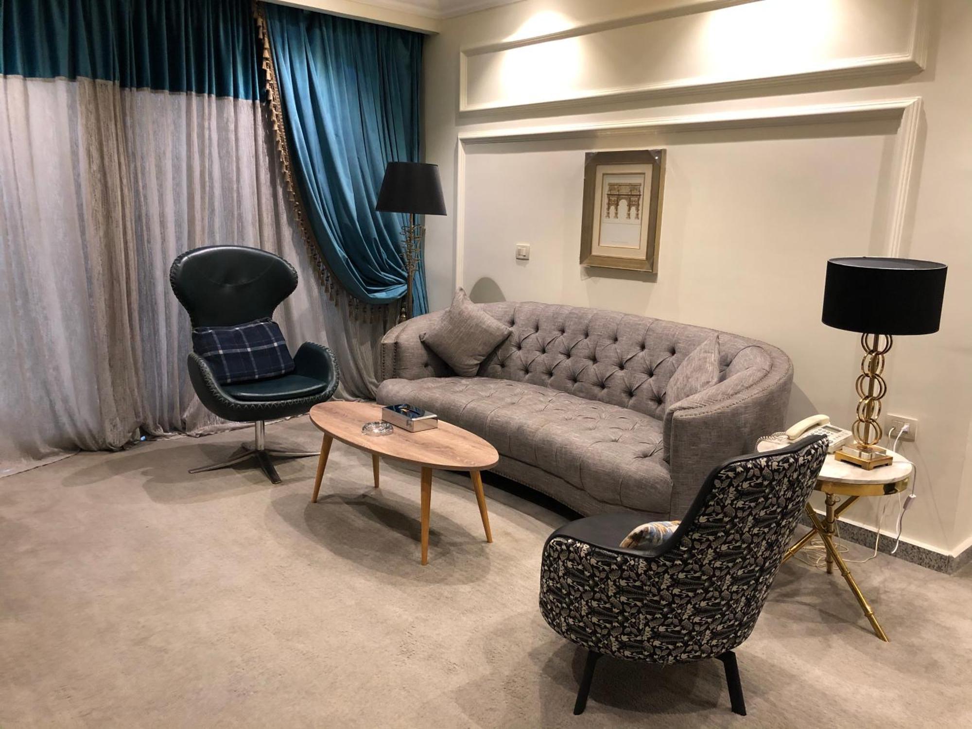 Fleet Club Mahrousa الإسكندرية المظهر الخارجي الصورة A suite at the hotel